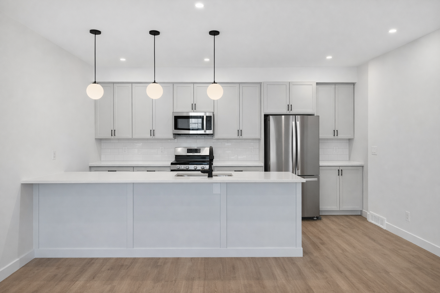 10320 147 Street NW - Main 2