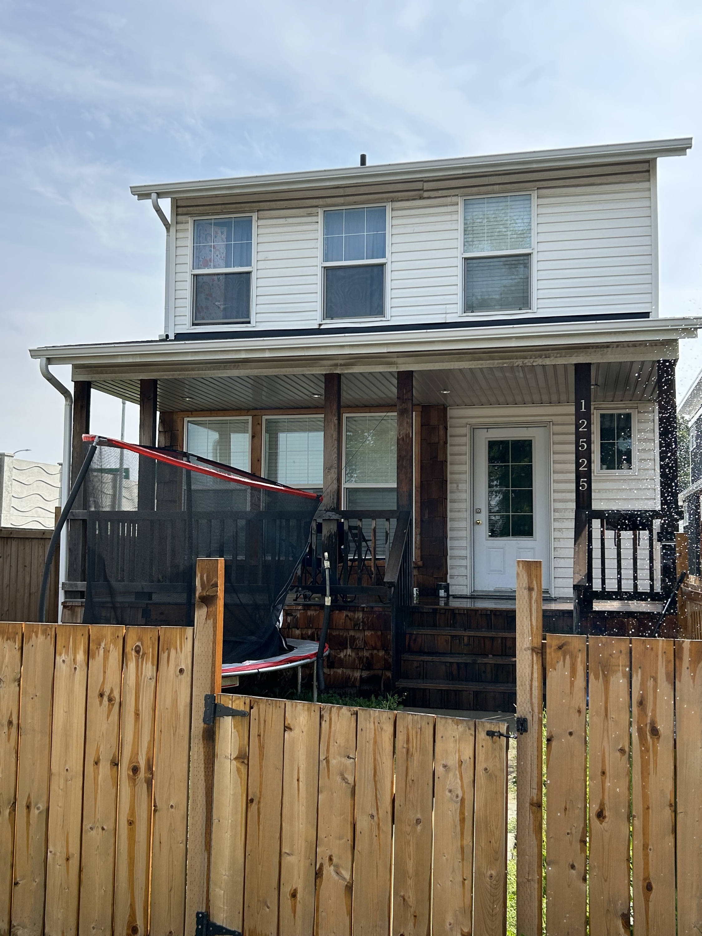 12525 77 Street NW - 12525 Main