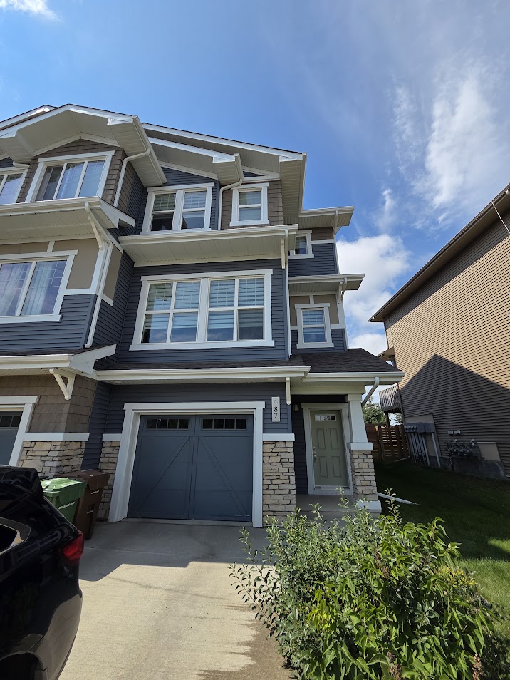87 Joyal Way - Full