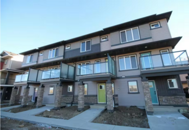 1530 Tamarack Boulevard NW