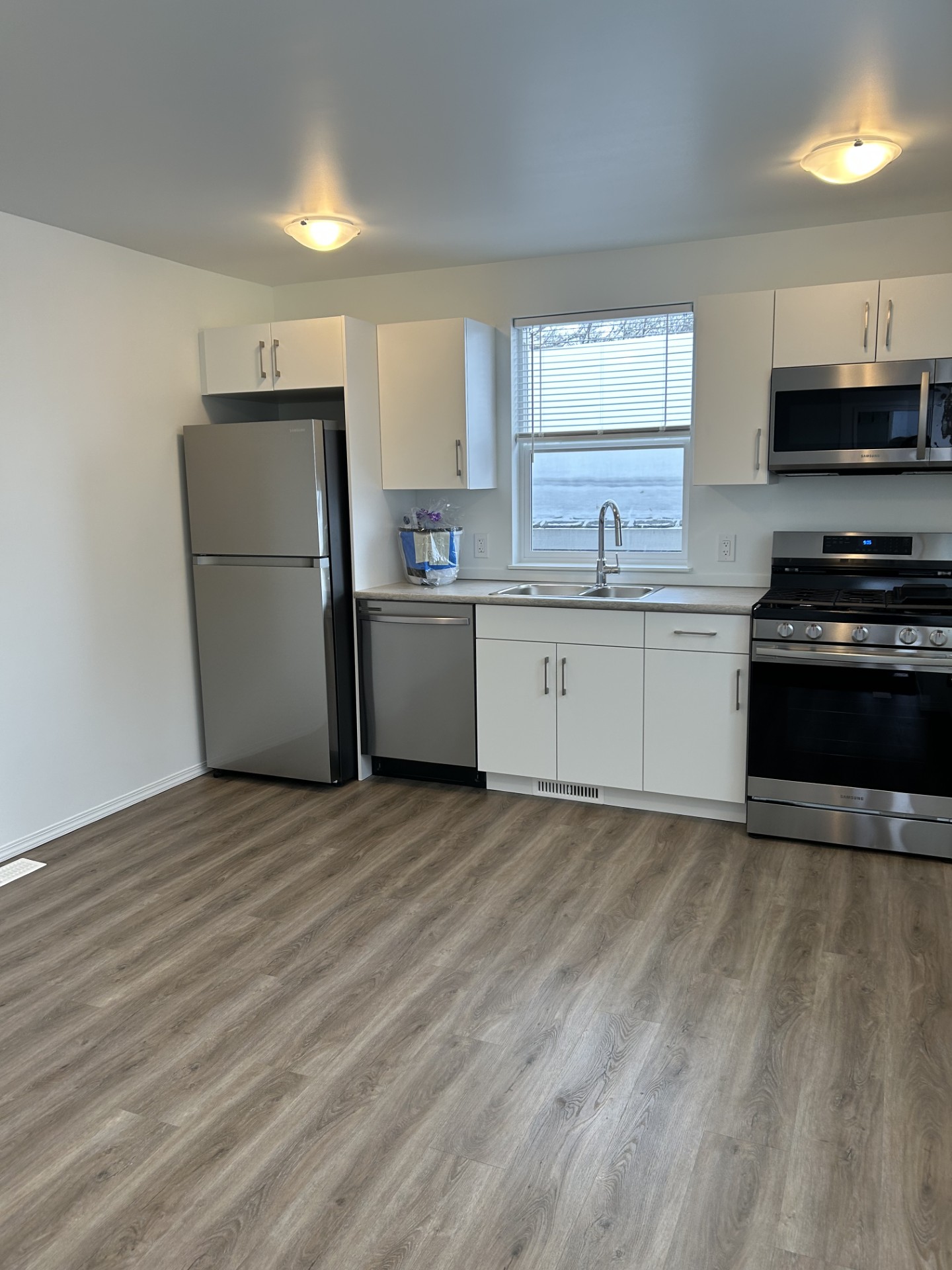 5915 119 Avenue - Upper - G1