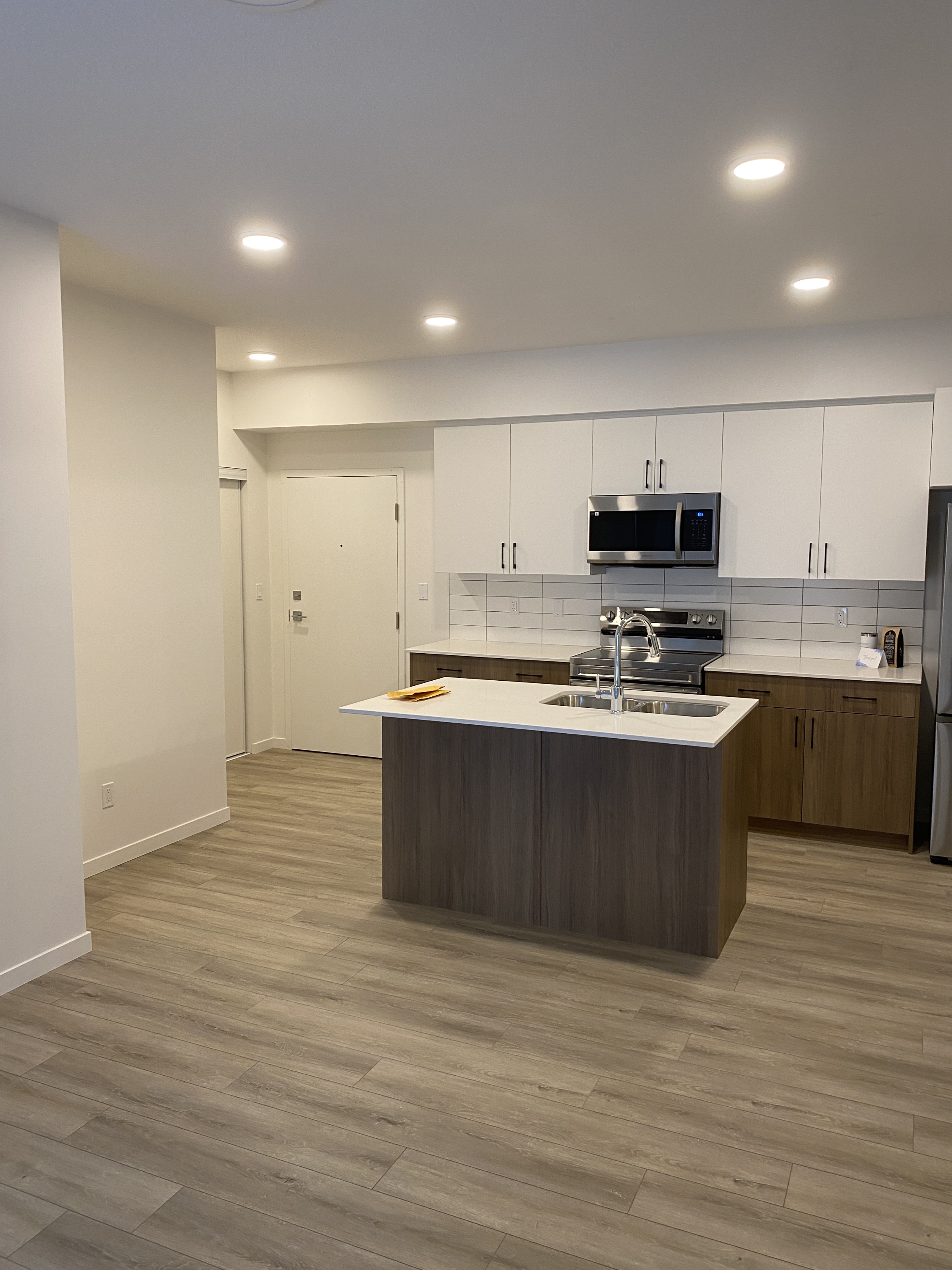 9223 228 Street NW - 307