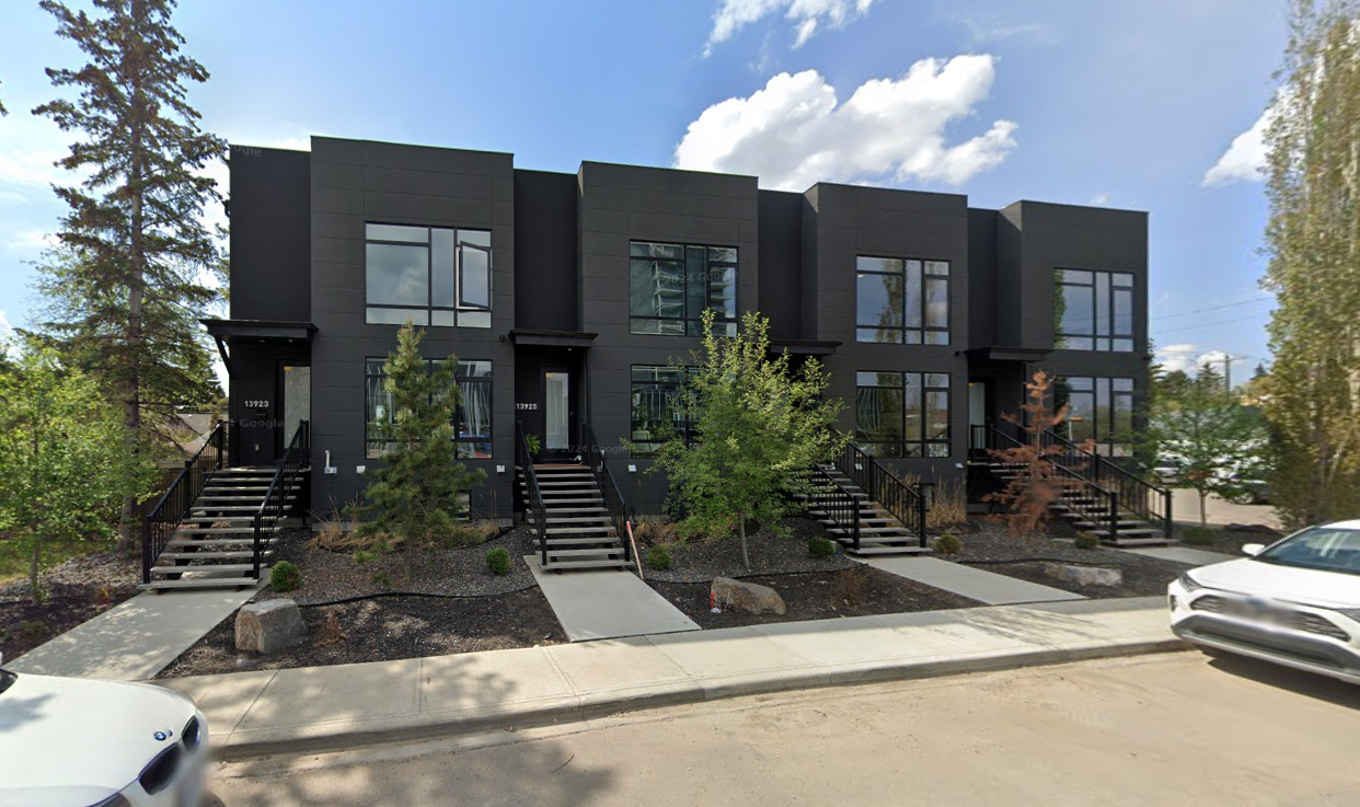 13927 102 Avenue NW - 13927