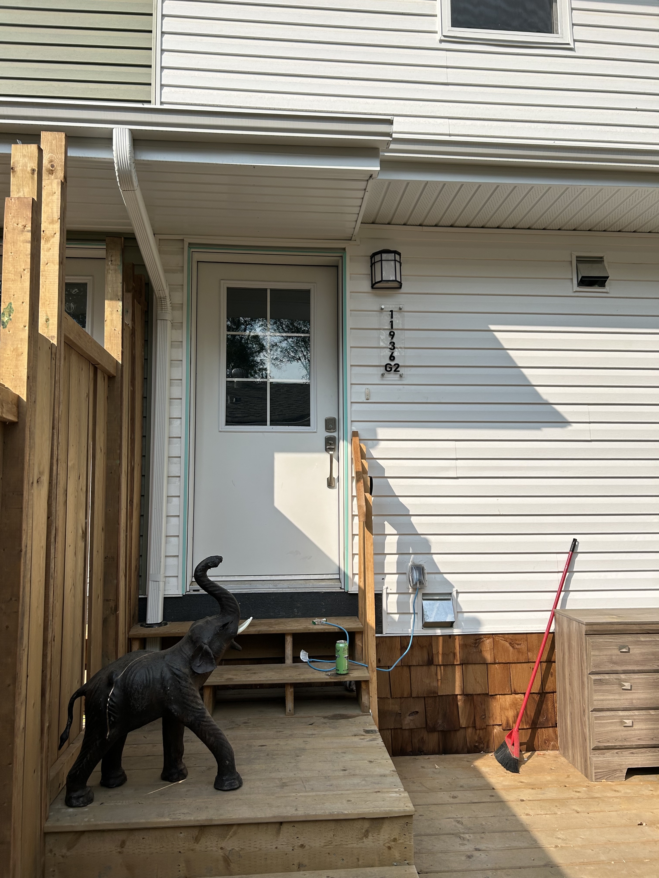 11936 47 Street NW - Upper G2